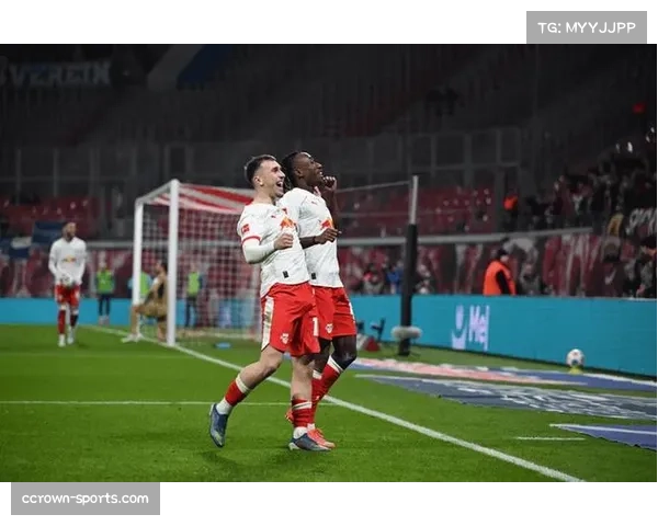 莱比锡红牛高位逼抢快速转换体系 鲍姆加特纳迪奥曼德构成进攻双核